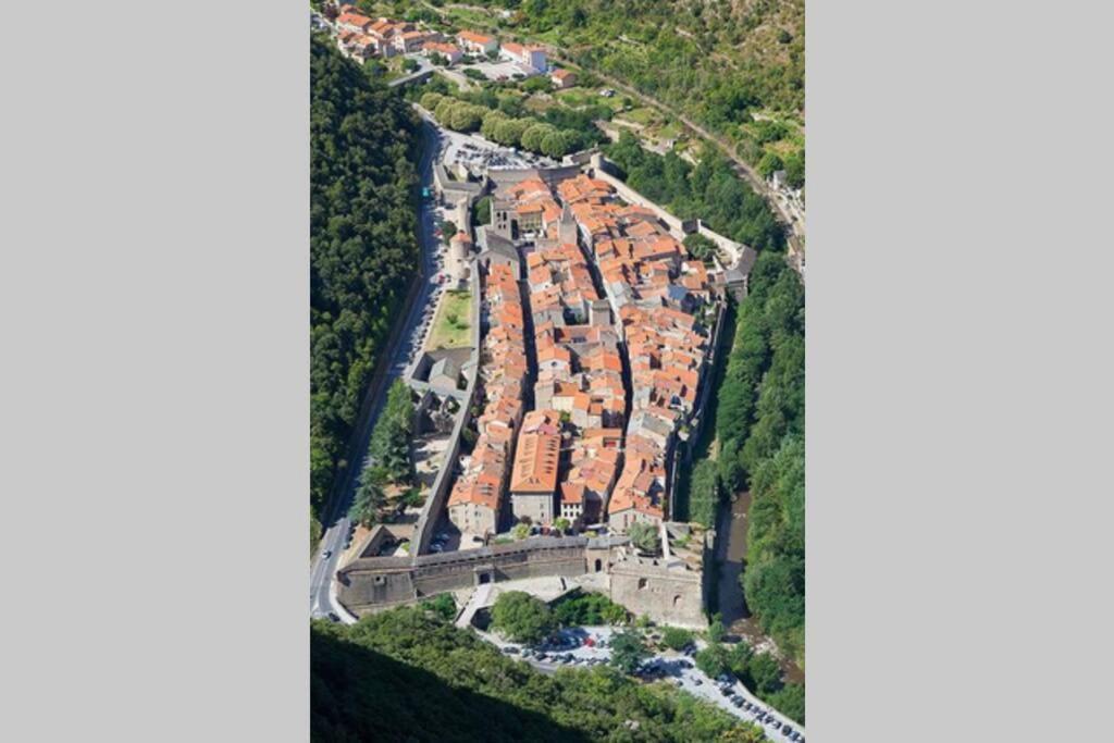 Les Maisons Du Conflent, Maisons Familiales En Pierre Au Coeur Des Remparts Villefranche-de-Conflent Kültér fotó